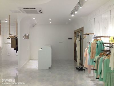 羅勒服裝展廳 時尚與美學(xué)的完美交匯